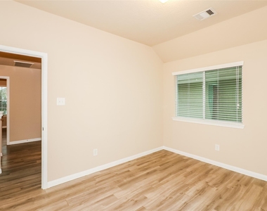 18926 Brescia Lane - Photo Thumbnail 6