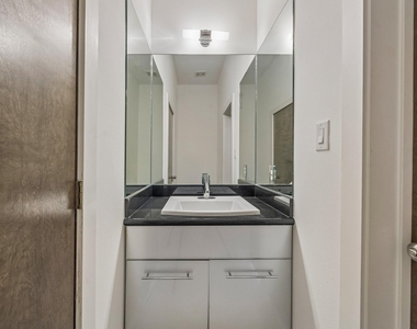 1820 Prospect Street - Photo Thumbnail 10