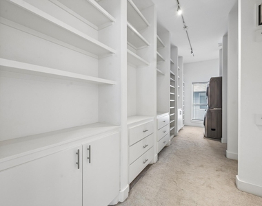 1820 Prospect Street - Photo Thumbnail 13