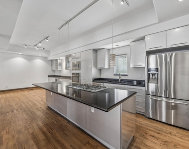 1820 Prospect Street - Photo Thumbnail 4