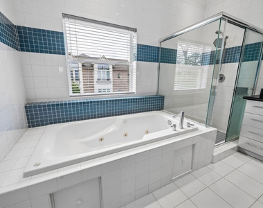 1820 Prospect Street - Photo Thumbnail 12