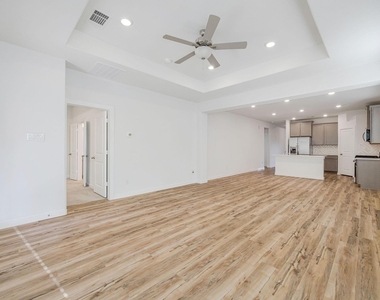 21647 Alberta Forest Circle - Photo Thumbnail 9