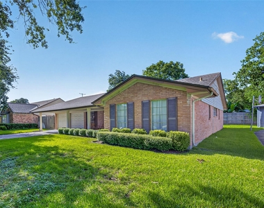 5310 Indigo Street - Photo Thumbnail 5