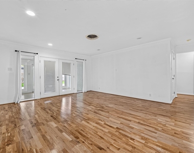 5310 Indigo Street - Photo Thumbnail 12