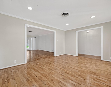 5310 Indigo Street - Photo Thumbnail 9