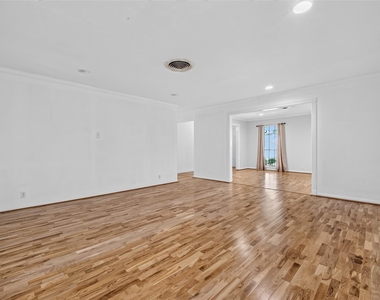 5310 Indigo Street - Photo Thumbnail 11