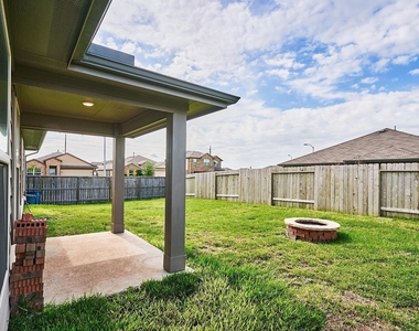 29503 Patricias Way - Photo Thumbnail 29