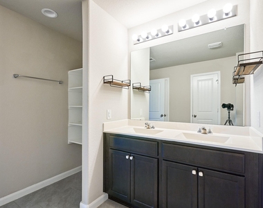 29503 Patricias Way - Photo Thumbnail 20