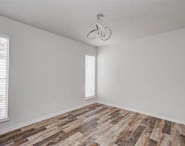 5507 Braesvalley Drive - Photo Thumbnail 19