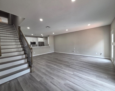 6000 Reims Road - Photo Thumbnail 2