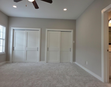 6000 Reims Road - Photo Thumbnail 25