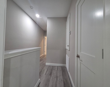 6000 Reims Road - Photo Thumbnail 23