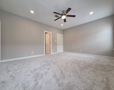 6000 Reims Road - Photo Thumbnail 28