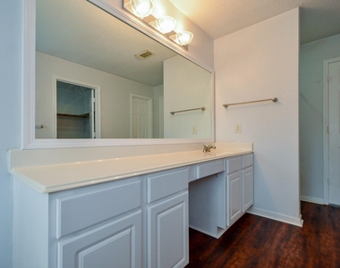 14410 Pelican Marsh Drive - Photo Thumbnail 21