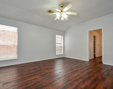 14410 Pelican Marsh Drive - Photo Thumbnail 17