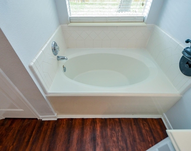 14410 Pelican Marsh Drive - Photo Thumbnail 20