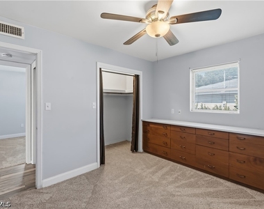 4220 Deleon Street - Photo Thumbnail 11