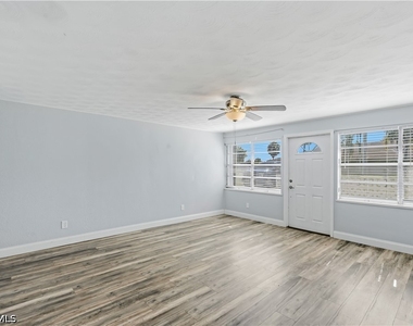 4220 Deleon Street - Photo Thumbnail 20