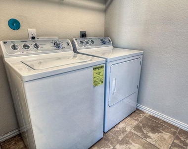 27 Sawbridge Circle - Photo Thumbnail 12