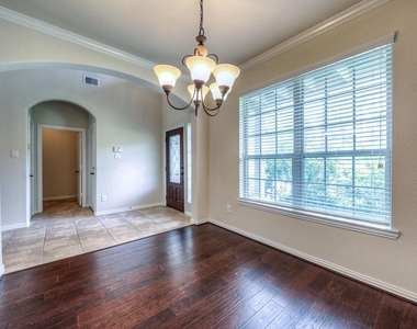 27 Sawbridge Circle - Photo Thumbnail 3
