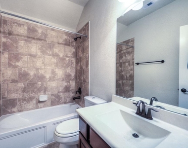 27 Sawbridge Circle - Photo Thumbnail 21
