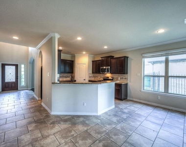 27 Sawbridge Circle - Photo Thumbnail 9