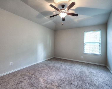 27 Sawbridge Circle - Photo Thumbnail 19