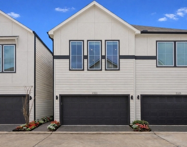 2323 Warhol Way - Photo Thumbnail 29