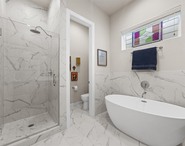 2323 Warhol Way - Photo Thumbnail 19