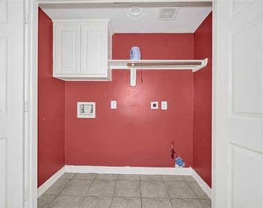 202 Cascade Pines Drive - Photo Thumbnail 14