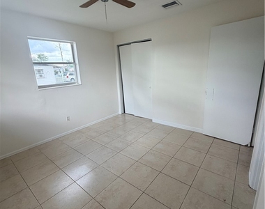 1742 Maple Drive - Photo Thumbnail 4