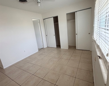 1742 Maple Drive - Photo Thumbnail 7