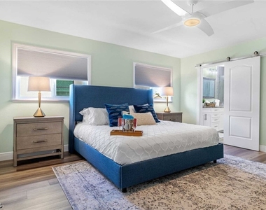 2307 Sw 40th Street - Photo Thumbnail 11