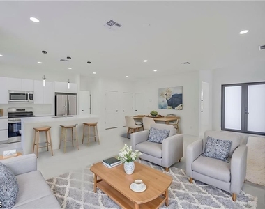 3213 51st Street W - Photo Thumbnail 2