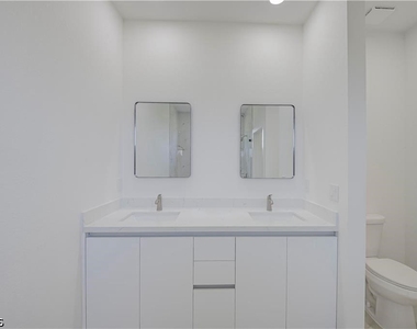 3213 51st Street W - Photo Thumbnail 12