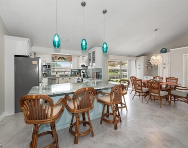 3418 Se 19th Avenue - Photo Thumbnail 9