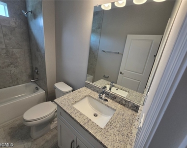 1021 Alcalde Street E - Photo Thumbnail 13