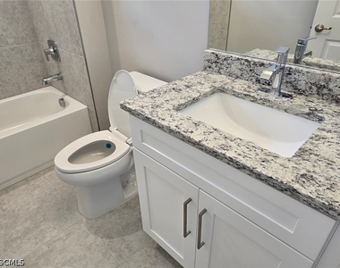 1021 Alcalde Street E - Photo Thumbnail 20