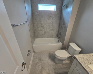 1021 Alcalde Street E - Photo Thumbnail 15