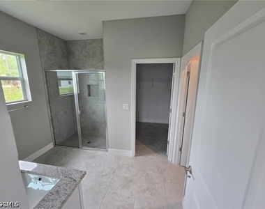 1021 Alcalde Street E - Photo Thumbnail 10