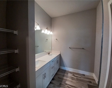 1740 Nw 9th Terrace - Photo Thumbnail 10