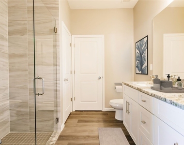 410 Wilmington Parkway - Photo Thumbnail 12