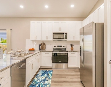 410 Wilmington Parkway - Photo Thumbnail 3