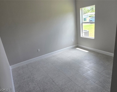 3207 68th Street W - Photo Thumbnail 20
