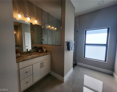 341 Nw 7th Avenue - Photo Thumbnail 27