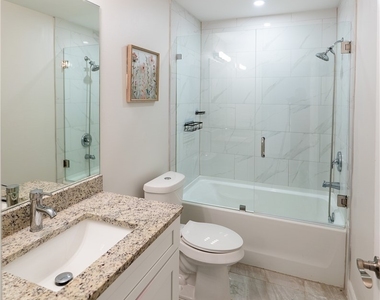 941 Jaguar Boulevard - Photo Thumbnail 14
