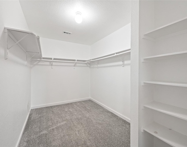 9226 Macmillan Lane - Photo Thumbnail 12