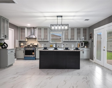 9226 Macmillan Lane - Photo Thumbnail 20