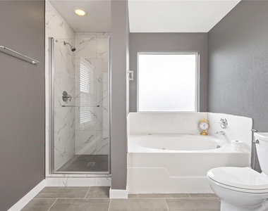 9226 Macmillan Lane - Photo Thumbnail 14