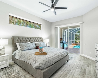 2601 Sw 39th Terrace - Photo Thumbnail 8